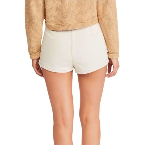 NWT Free People x We The Free Bridgette Button Fly Denim Shorts in Ecru, Size 24 - Picture 8 of 15